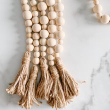 Load image into Gallery viewer, Wood Bead Garland